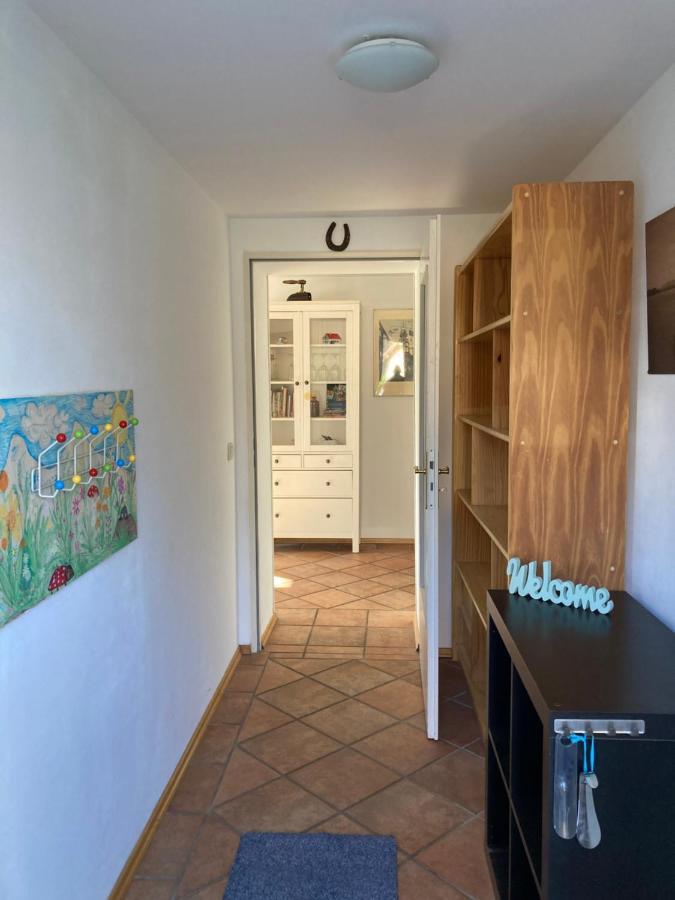 Familiensuite mit Garten und Poolnutzung Übersee Exterior foto